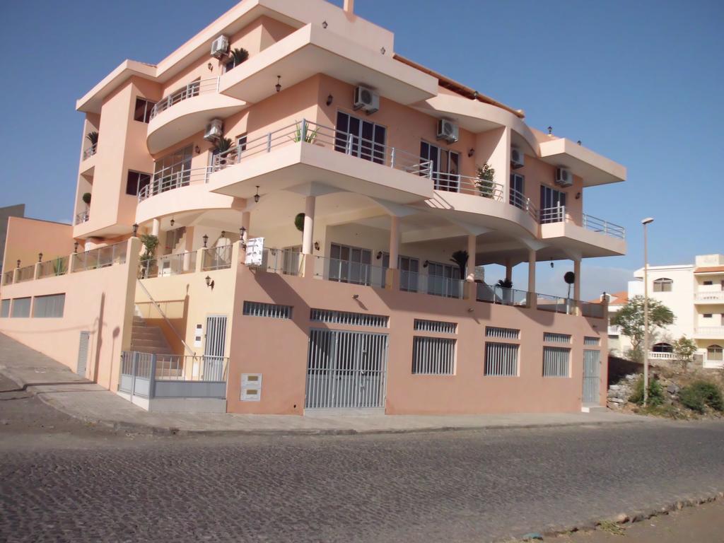 Restaurante Residencial Nova Cidade Porto Novo Eksteriør bilde