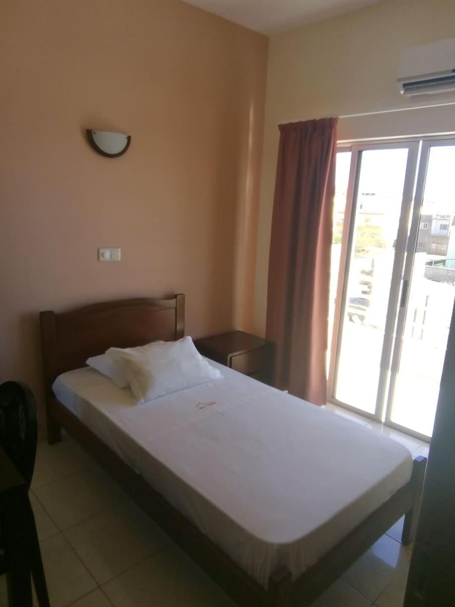 Restaurante Residencial Nova Cidade Porto Novo Eksteriør bilde