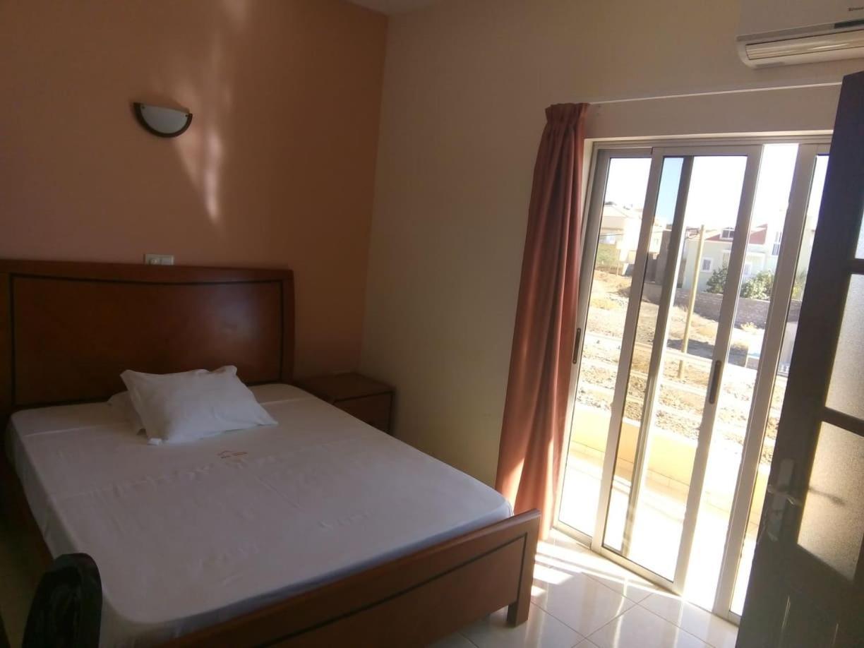 Restaurante Residencial Nova Cidade Porto Novo Eksteriør bilde